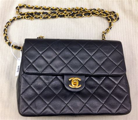 bolsa chanel falsa|real chanel handbags.